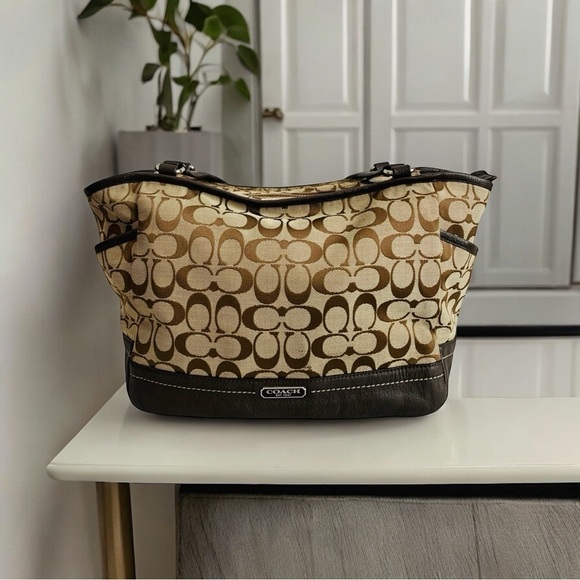 COACH Park Signature Tote Brown Tan Canvas Leather Handbag Zip Closure Women Bag - Picture 1 of 8